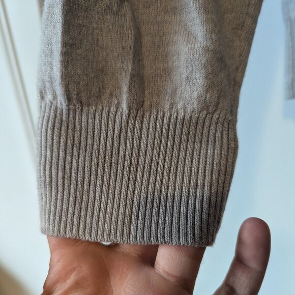 J LINDEBERG - 100% Merino wool grey cardigan - Sz L (runs small) - Picture 4 of 6